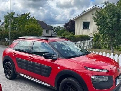 Begagnad 2015 Citroën C4 Cactus PureTech Halvkombi | 69 000 kr (Marknadspris)