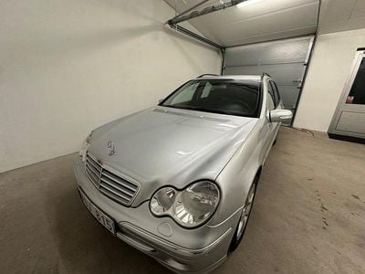Silver Begagnad 2006 Mercedes C230 Elegance Kombi | 39 500 kr (Marknadspris)