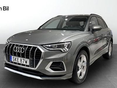 Chronosgrå metallic Begagnad 2022 Audi Q3 Advanced SUV | 299 000 kr (Marknadspris)