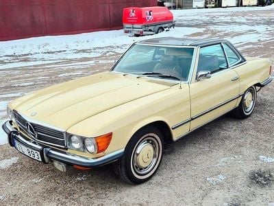 Begagnad Mercedes SL450 224 HK (164 kW) 1973 Gul Cab