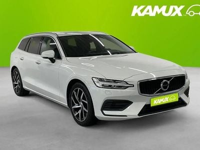 Vit Begagnad 2020 Volvo V60 Momentum Kombi | 264 700 kr (Bra pris)