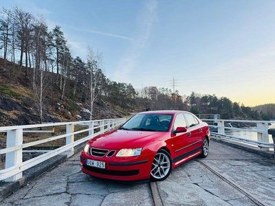 Begagnad Saab 9-3 Vector 175 HK (128 kW) 2004 Röd