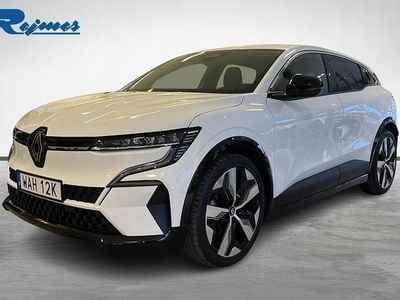 Vit Begagnad 2023 Renault Mégane IV Techno Halvkombi | 229 800 kr (Marknadspris)