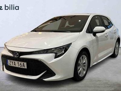 Begagnad Toyota Corolla Hybrid 2023 Vit Halvkombi