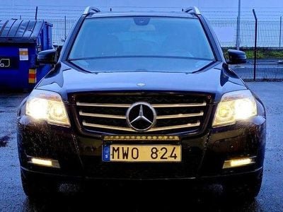 Blå Begagnad 2012 Mercedes GLK220 SUV | 159 900 kr (Marknadspris)