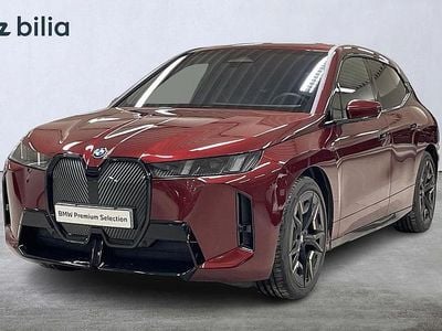 Begagnad BMW iX M Sport 484 kW (659 HK) 2025 Röd SUV
