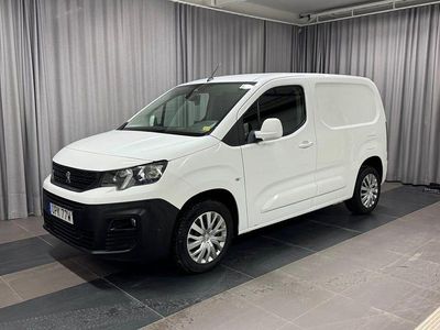 Begagnad Peugeot Partner 131 HK (96 kW) 2019 Vit Minibuss