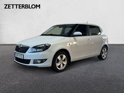Vit Begagnad 2014 Skoda Fabia Halvkombi | 64 900 kr (Marknadspris)