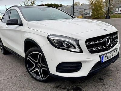 Mercedes GLA220