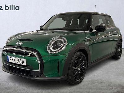 Blå Begagnad 2022 Mini Cooper SE Classic Halvkombi | 184 900 kr (Marknadspris)