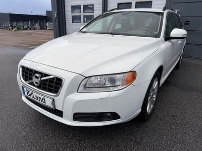 Begagnad Volvo V70 Momentum 205 HK (150 kW) 2011 Vit Kombi