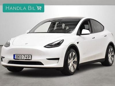 Vit Begagnad 2022 Tesla Model Y Standard Range SUV | 359 900 kr (Marknadspris)