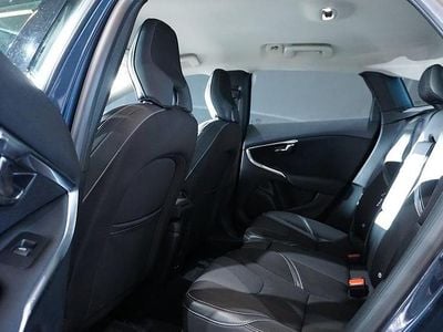 Begagnad Volvo V40 Business Edition 150 HK (110 kW) 2017 Mörkblå Halvkombi