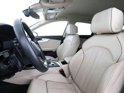 Vit Begagnad 2023 Audi A4 Allroad Comfort Kombi | 338 000 kr (Bra pris)