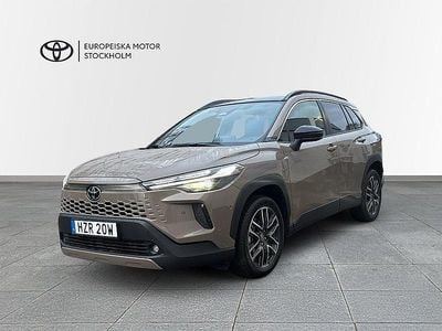 Begagnad Toyota Corolla Cross Executive 197 HK (144 kW) 2025 Brun SUV