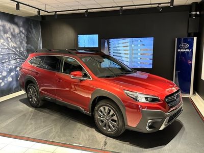 begagnad Subaru Outback Limited X-Fuel - Dragkrok & Vinterhju 2023, Kombi