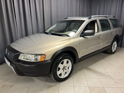 begagnad Volvo XC70 2.5T AWD Euro 4 SE HISTORIK/SKICK 699kr/mån