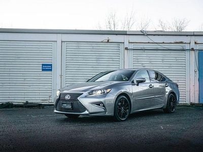 Begagnad Lexus ES350 278 HK (204 kW) 2016 Silver Sedan