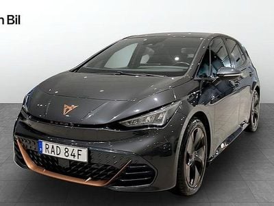 Quasar grey metallic Begagnad 2023 Cupra Born Halvkombi | 254 900 kr (Marknadspris)