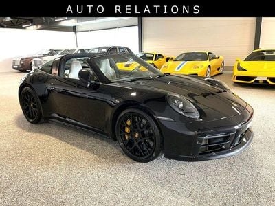 Begagnad Porsche 911 Targa 4 480 HK (353 kW) 2022 Svart jet black metallic Cab