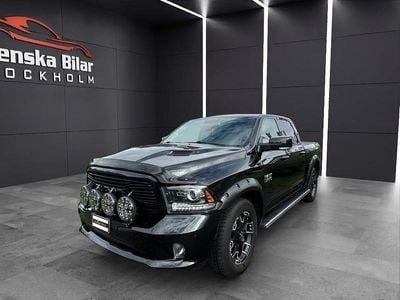 Svart Begagnad 2018 RAM 1500 Pickup | 409 900 kr (Lite dyr)