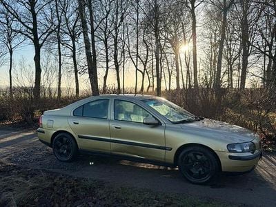 Begagnad 2001 Volvo S60 Sedan | 22 500 kr (Marknadspris)