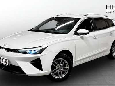 Begagnad MG MG5 EV Long Range Luxury 61 kW (83 HK) 2022 Vit Kombi