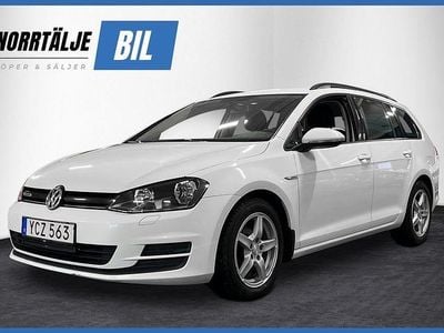 Vit Begagnad 2016 VW Golf VII Kombi | 109 900 kr (Marknadspris)