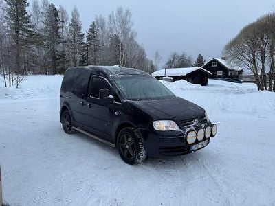 Begagnad VW Caddy 105 HK (77 kW) 2009 Svart Minibuss