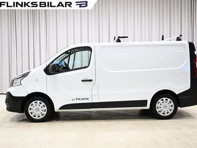 Vit Begagnad 2017 Renault Trafic Minibuss | 89 900 kr (Bra pris)