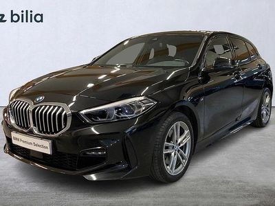 Begagnad BMW 118 M Sport 136 HK (100 kW) 2022 Svart Halvkombi