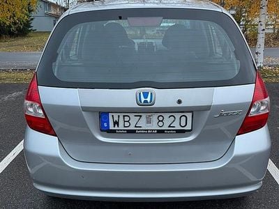 Begagnad 2004 Honda Jazz Halvkombi | 5 000 kr (Marknadspris)