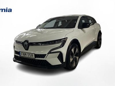 Vit Begagnad 2022 Renault Mégane IV Equilibre Halvkombi | 254 000 kr (Bra pris)