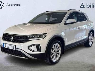 Vit Begagnad 2024 VW T-Roc SUV | 289 000 kr (Marknadspris)