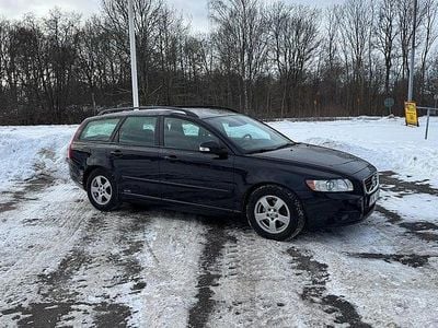 Begagnad Volvo V50 Momentum 116 HK (85 kW) 2011 Svart Kombi