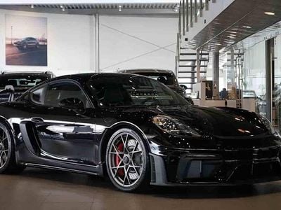 Porsche 718 Cayman GT4