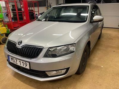 Silver metallic Begagnad 2016 Skoda Octavia Kombi | 85 000 kr (Marknadspris)