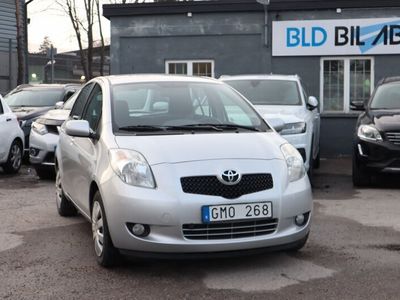 begagnad Toyota Yaris 5-D 1.3 VVT-i KAMKEDJA M-VÄRMARE 87HK