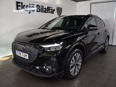 Begagnad Audi Q4 e-tron Comfort 150 kW (204 HK) 2022 Svart SUV