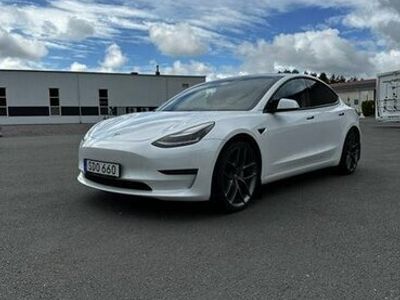 begagnad Tesla Model 3 Longe range performance -2019
