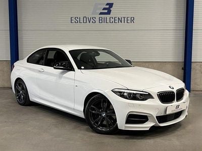 Begagnad BMW M240 Shadowline 340 HK (250 kW) 2019 Vit Sportkupé