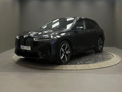 Grå Begagnad 2023 BMW iX Comfort Edition SUV | 749 000 kr (Lite dyr)