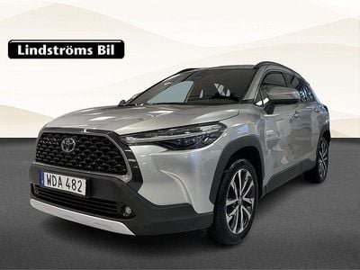 Silver Begagnad 2023 Toyota Corolla Cross Style SUV | 354 900 kr (Marknadspris)
