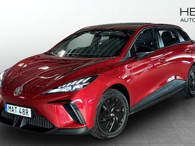 Röd Begagnad 2023 MG MG4 EV Halvkombi | 254 900 kr (Marknadspris)