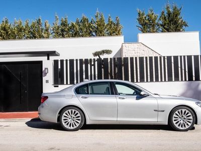 begagnad BMW 740 d xDrive Steptronic Euro 5