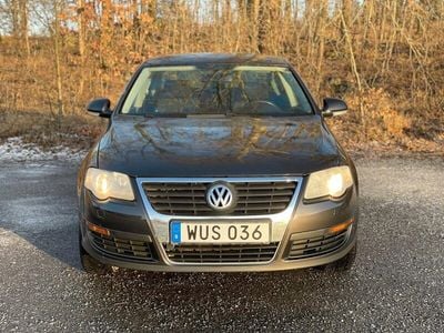 Begagnad VW Passat 116 HK (85 kW) 2005 Mörkbrun Sedan