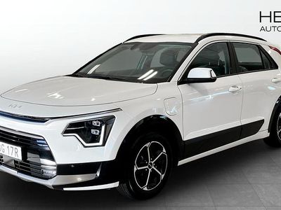 Vit (white) Begagnad 2024 Kia Niro SUV | 319 900 kr (Bra pris)
