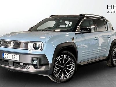 Blå Begagnad 2025 Renault R4 Iconic Halvkombi | 414 900 kr