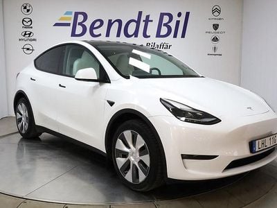 Begagnad Tesla Model Y Long Range AWD 378 kW (514 HK) 2023 Vit SUV