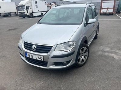 VW Touran Cross